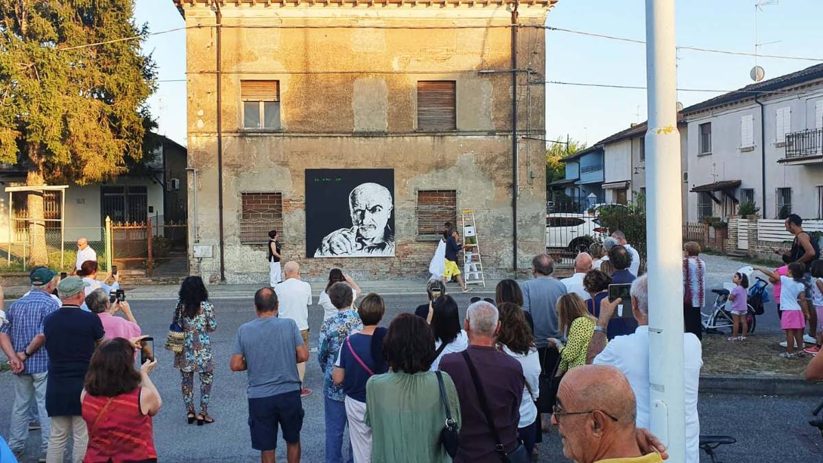 Bagnacavallo, inaugurato il murale dedicato a Ivano Marescotti - Gallery
