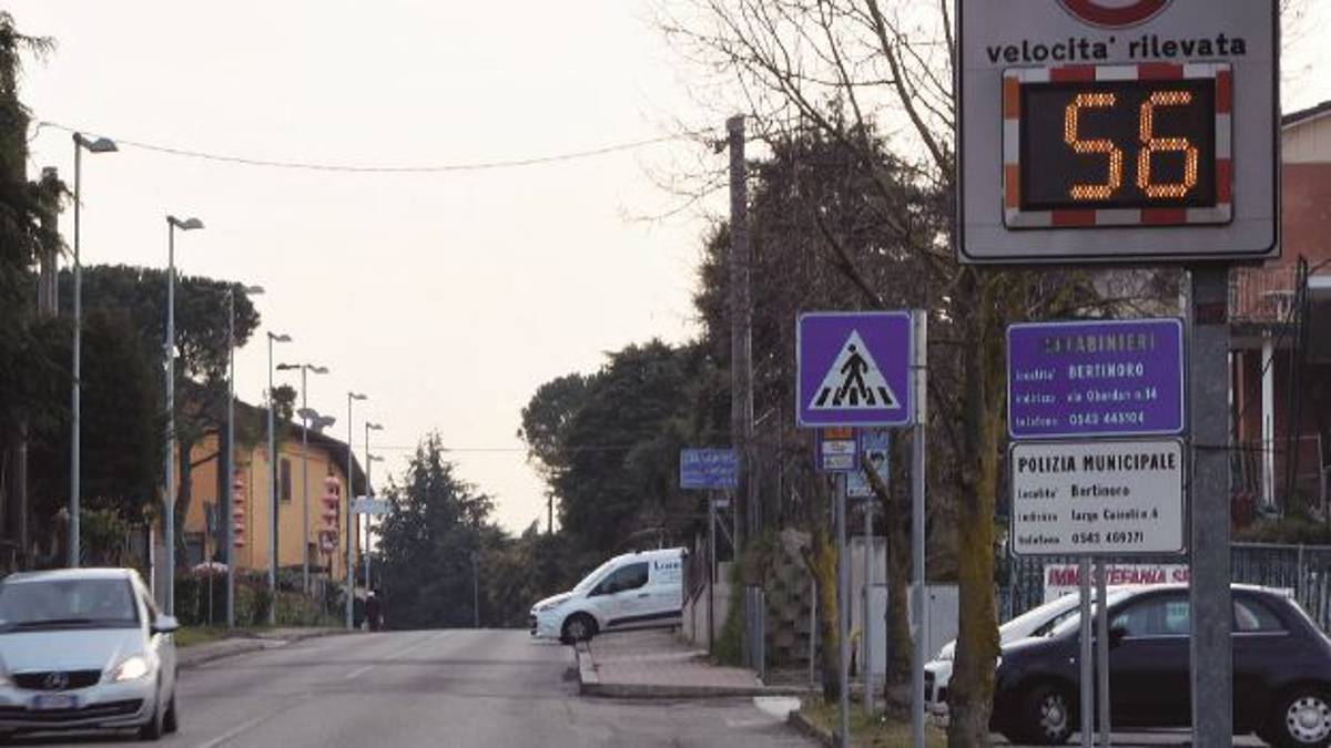 Salendo a Bertinoro otto auto su dieci non rispettano i limiti