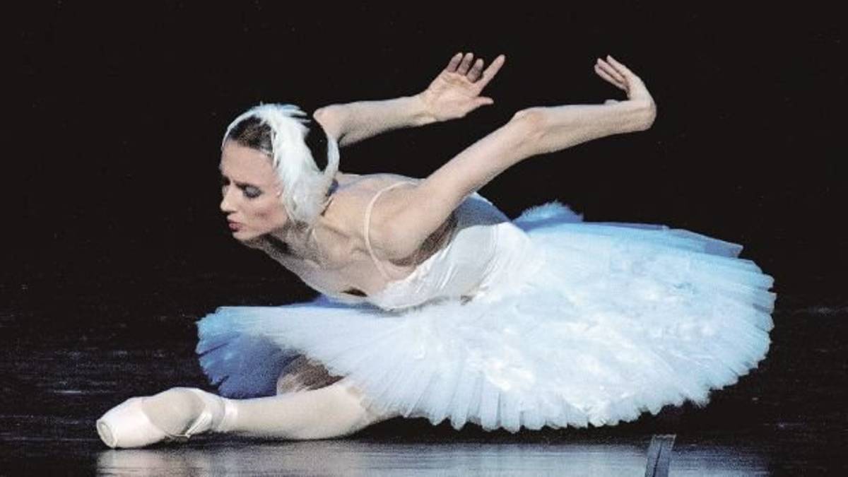 La divina Svetlana al teatro Galli di Rimini dopo Bolle