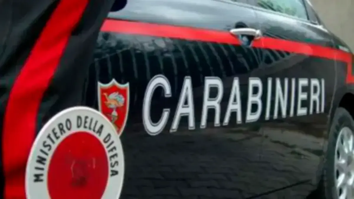 Il rapinatore con l'ascia tradito da Facebook