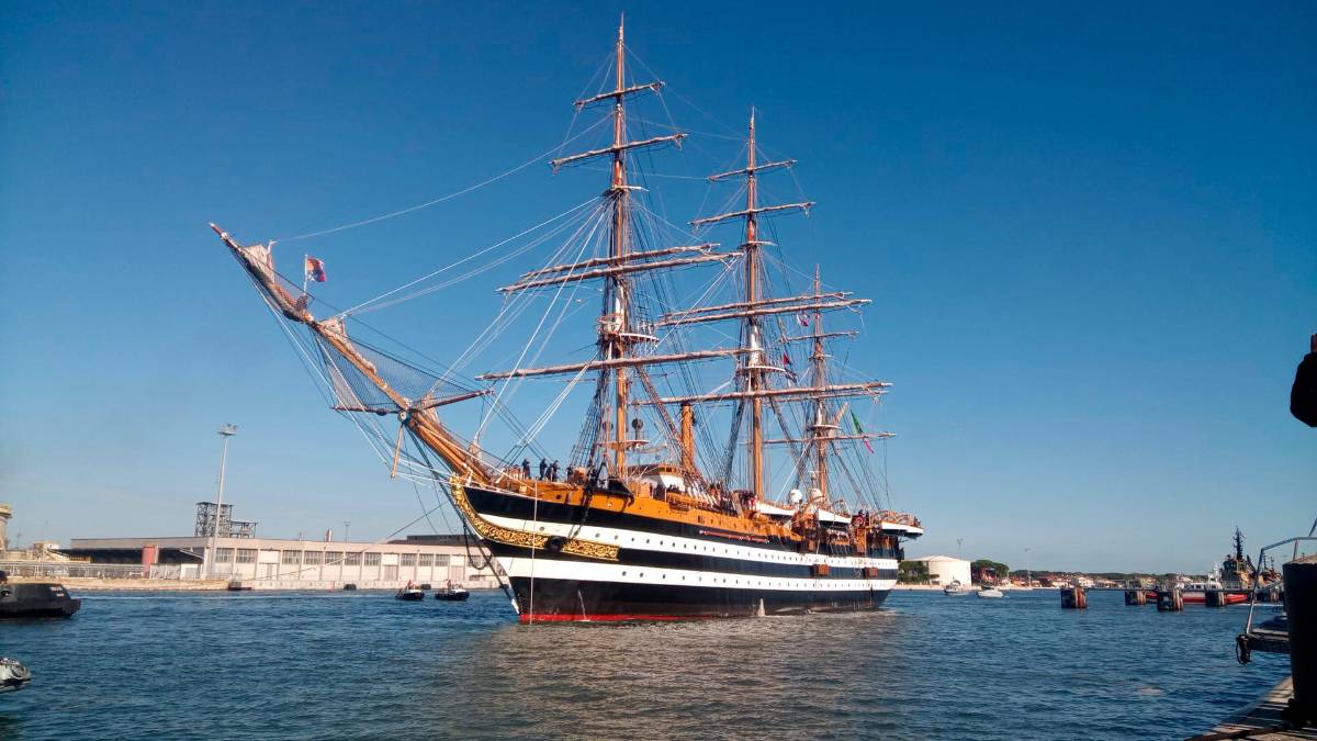 Ravenna, è arrivata l’Amerigo Vespucci - Gallery