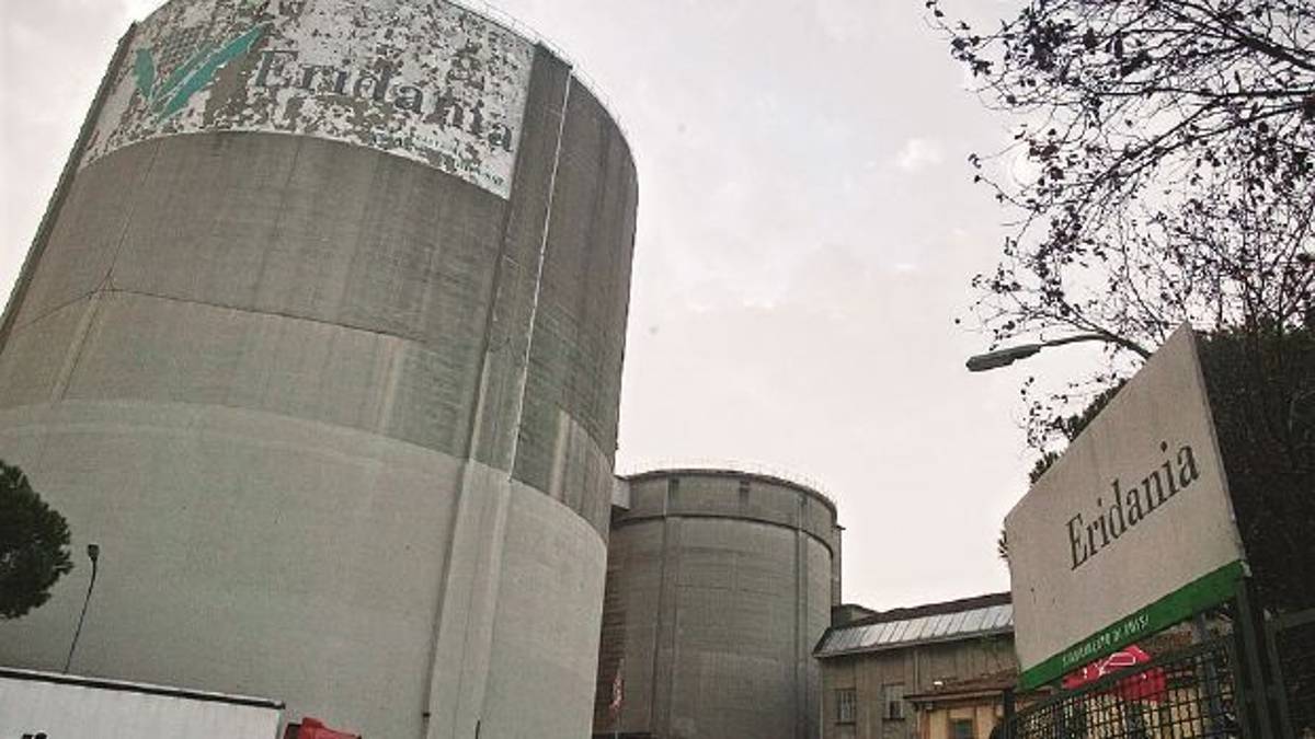 Morti d’amianto allo zuccherificio, a Russi l'Inail porta a giudizio Eridania
