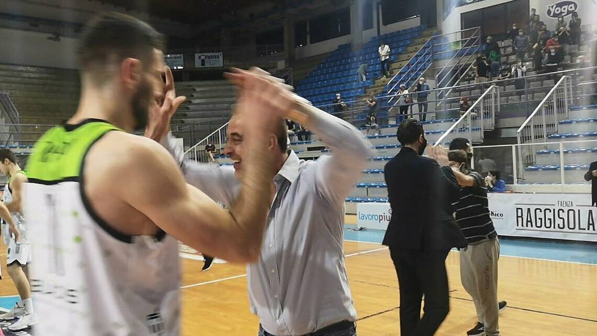 Basket B play-off, la Rekico si regala la bella - VIDEO