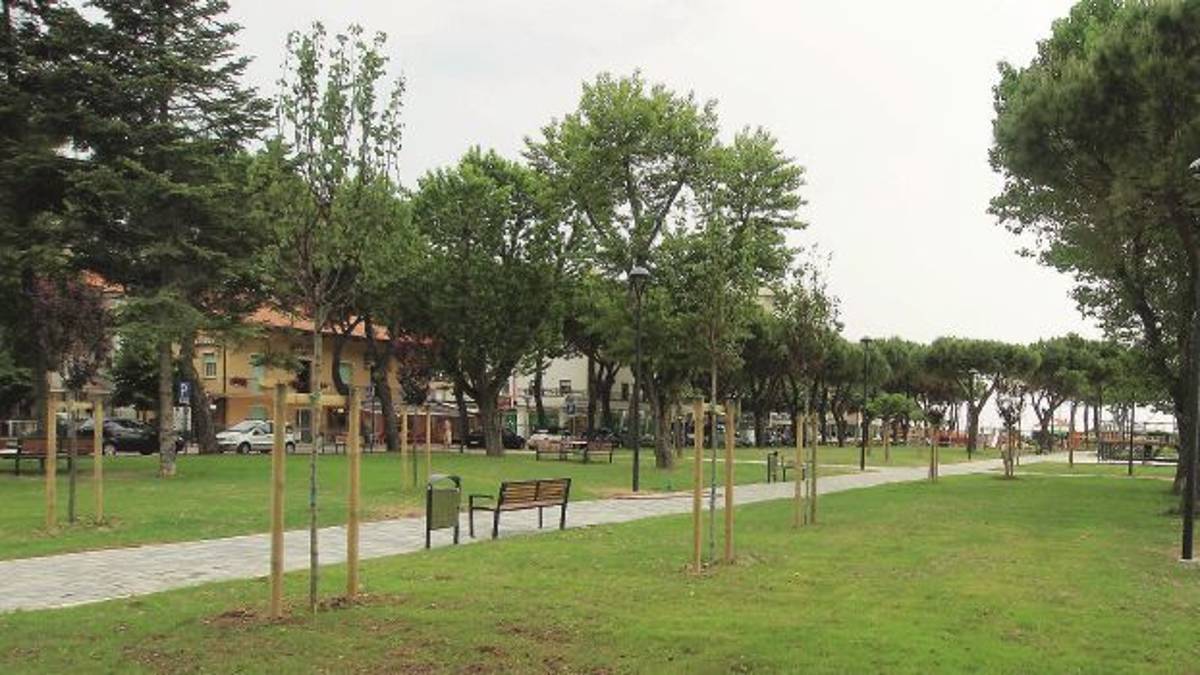 Nel Riminese passeggiate con i bambini non permesse