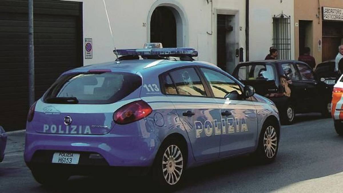 Nuovo scippo in sella a uno scooter, a Ravenna è caccia al malvivente seriale