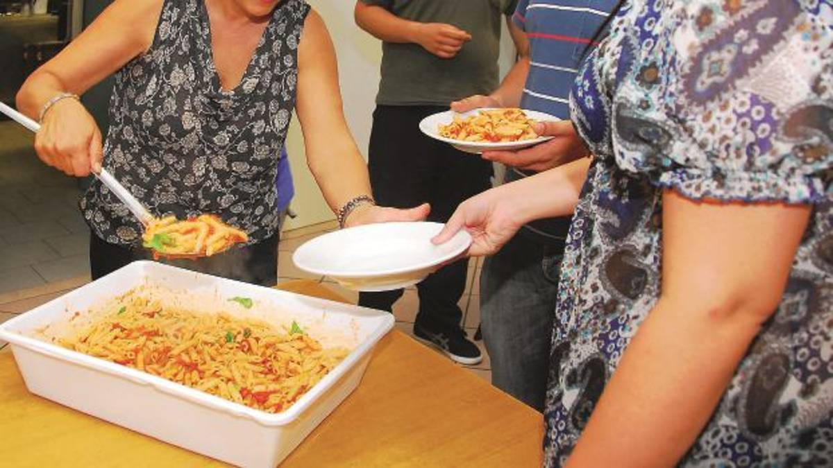 “Coraggio, alzati!”: il rapporto sulla povertà