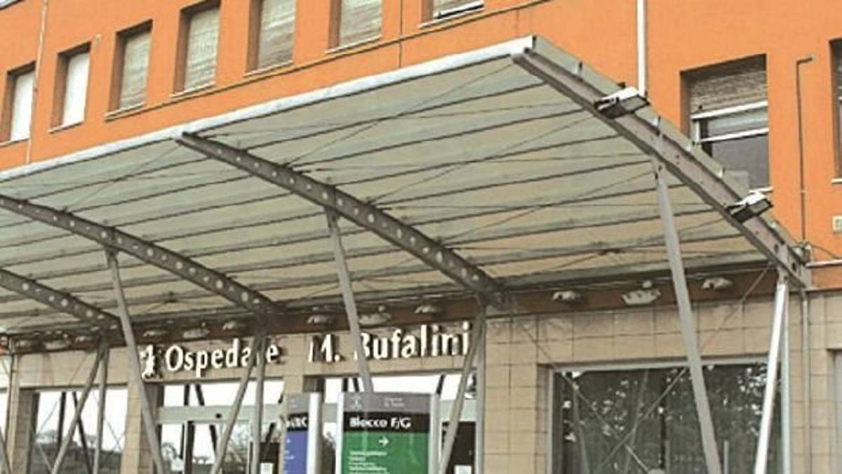 Sesso in ospedale tra medico e paziente, scambi di accuse dopo la scoperta shock