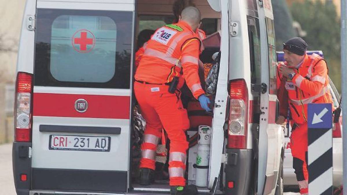 Bimba piccola ustionata in casa con l'acqua bollente