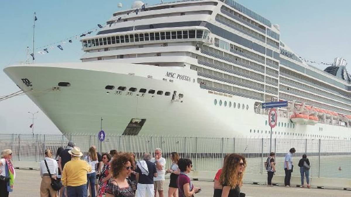 Con l’approdo del “resort galleggiante” di Msc parte il rilancio del turismo crocieristico