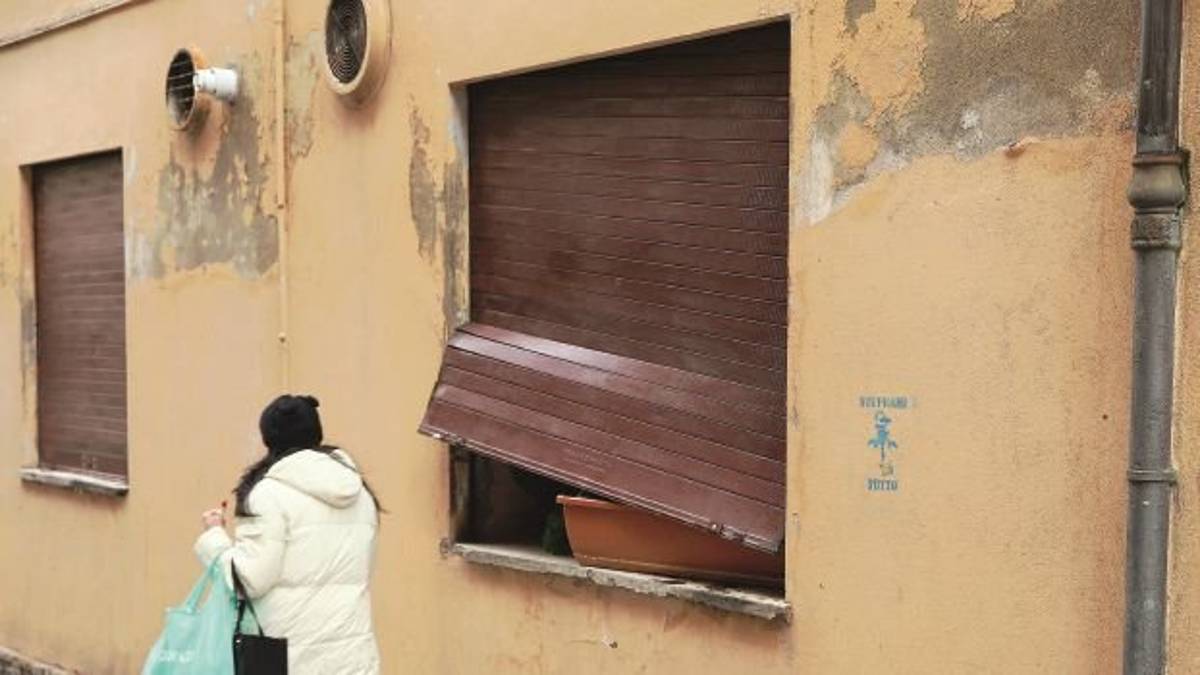 Nemmeno il freddo siberiano ferma le spaccate nei negozi