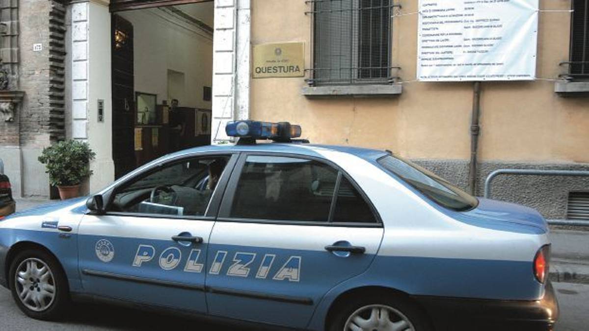 Forlì, giovane aggredito in centro