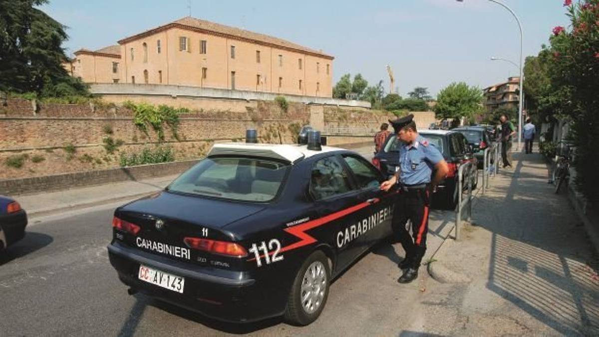 Evade dai domiciliari per amore dei figli. «Lavorando in carcere posso aiutarli»