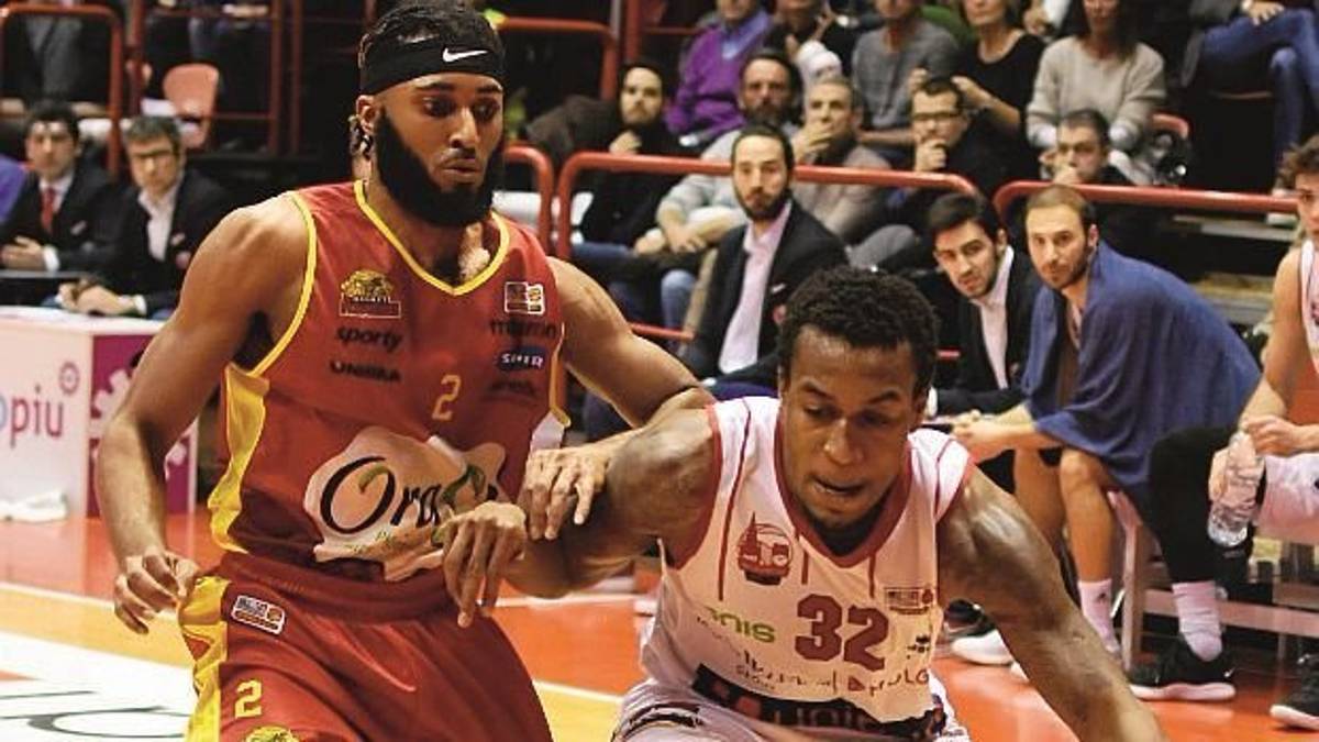 Unieuro, la vittoria nel derby nata in palestra e poi sul mercato