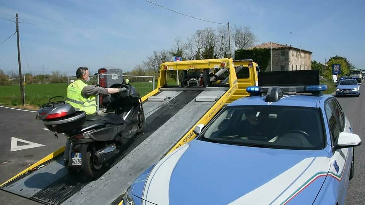 Auto contro scooter a Santa Giustina: grave un uomo VIDEO