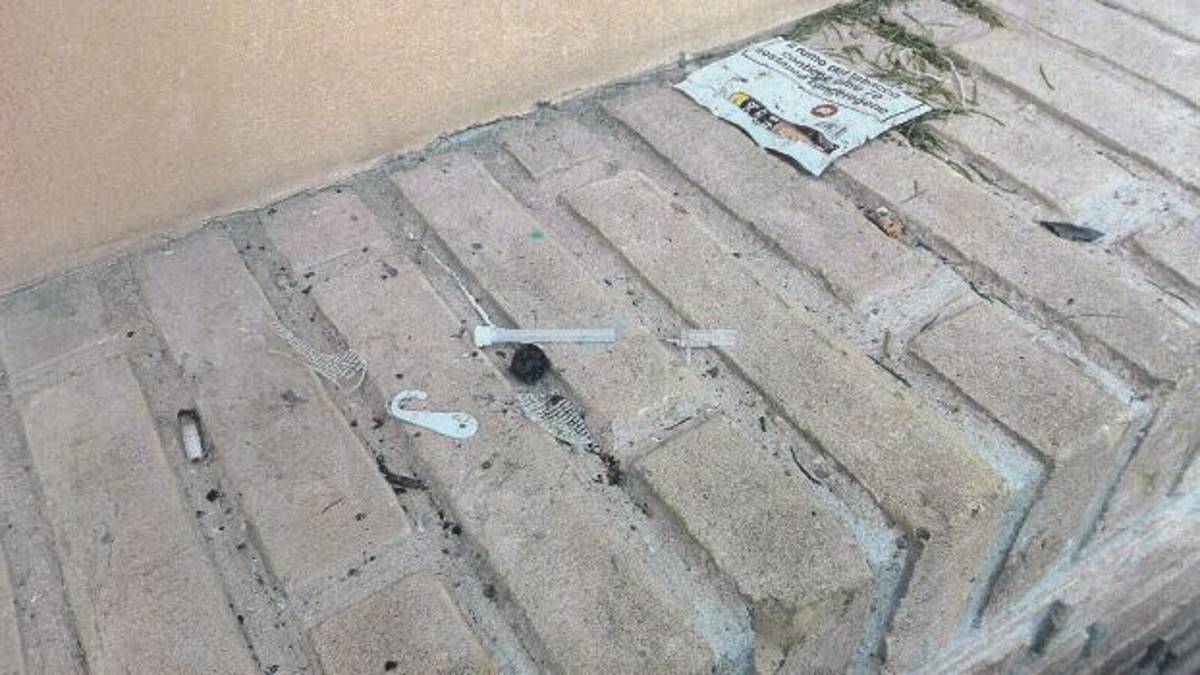 Protesta anti degrado in via Mura Giardino, l'esposto delle suore non basta. Gli abitanti rincarano la dose