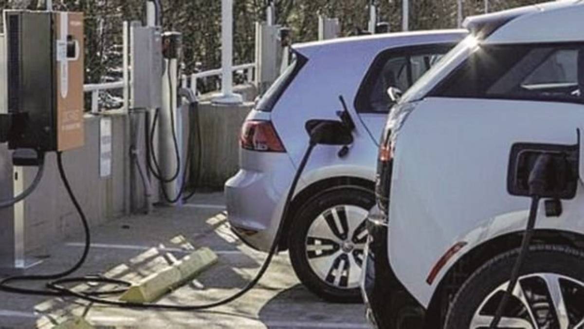 Mobilità elettrica, a Rimini 50 nuove colonnine per ricarica veicoli