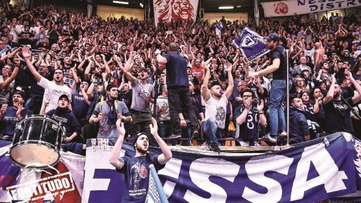Farsa completa, l’Unieuro ospita i tifosi Fortitudo non bolognesi
