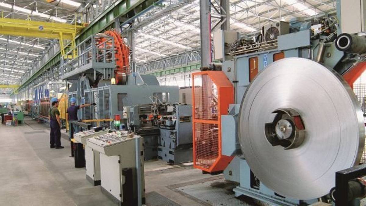 Licenziato dopo la lite sul lavoro: il giudice lo scagiona e lo reintegra