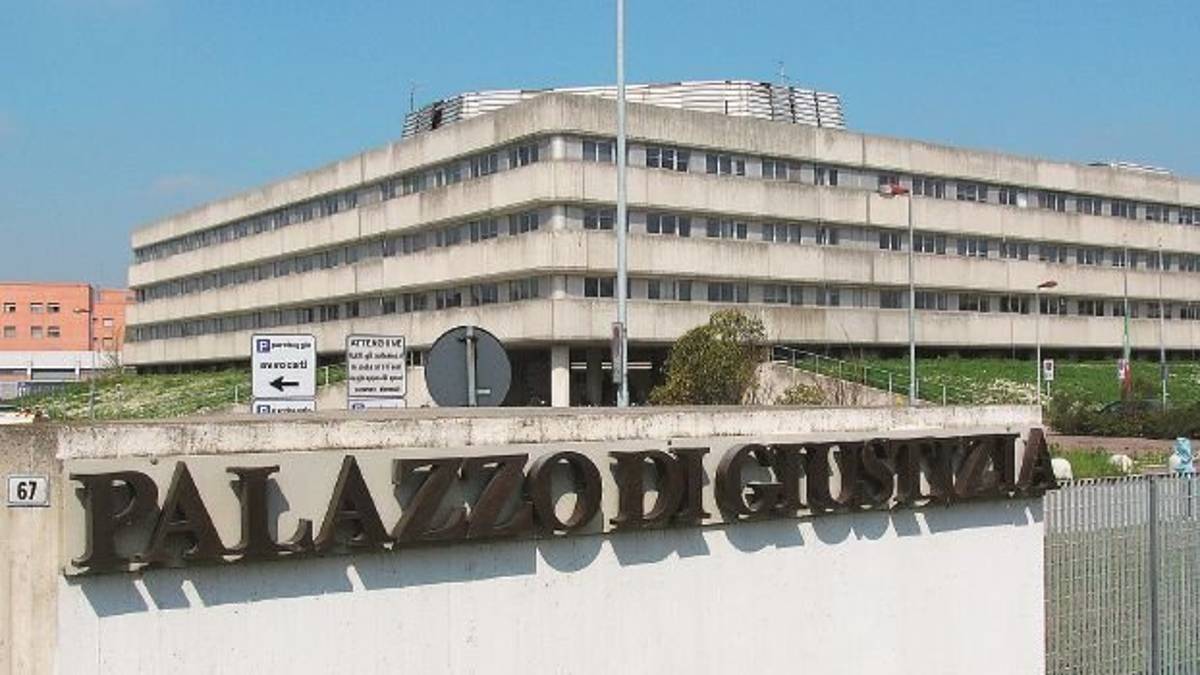 Palpeggiatore seriale assolto perché incapace di intendere e volere
