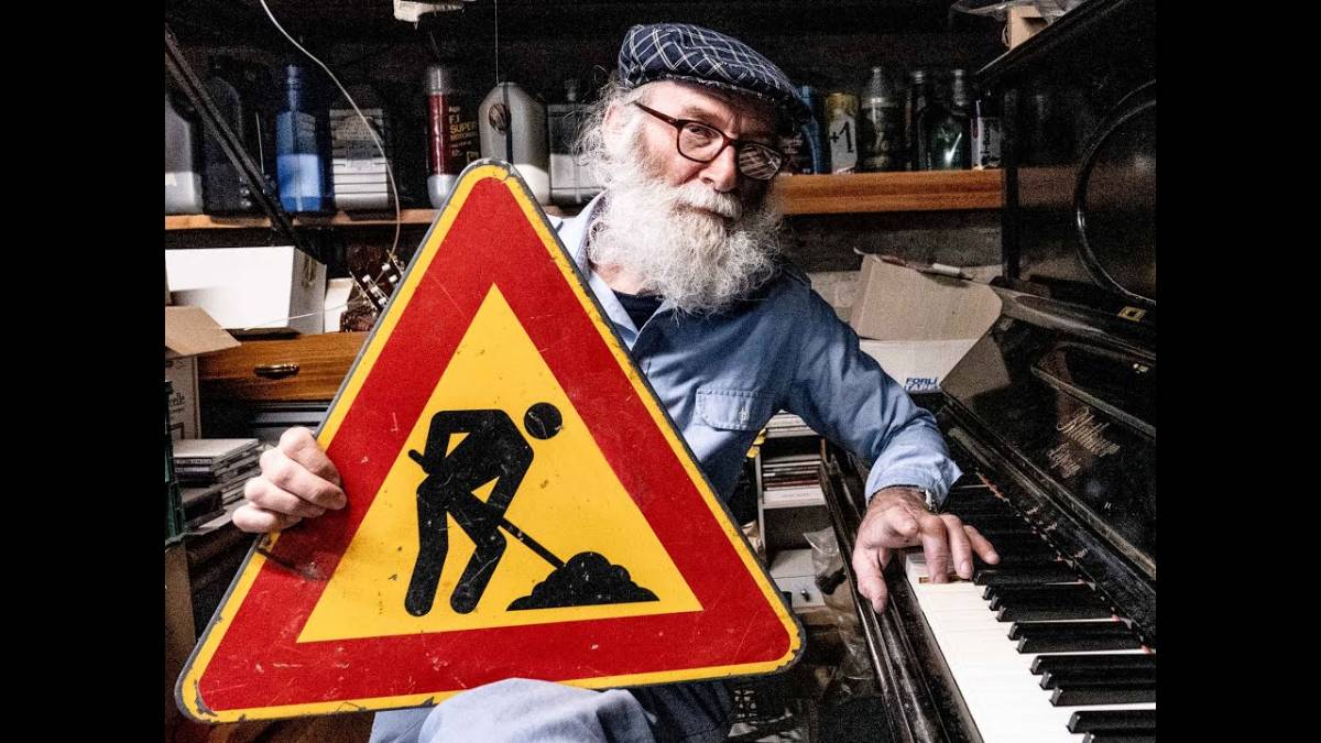 Valentino Bettini: Dopo il rock demenziale dei Koppertoni, ora creo cartoni animati