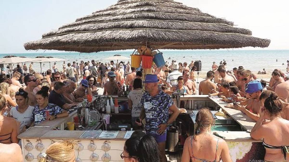 Feste al mare fino alle 3, traghetti no stop e navetto, dal 20 aprile a Ravenna parte la stagione estiva