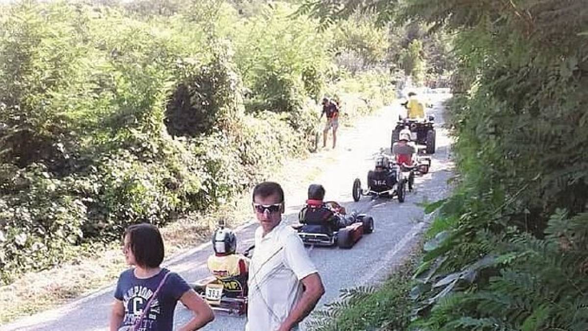 Un chilometro e 100 metri di adrenalina pura sui carioli a Meldola