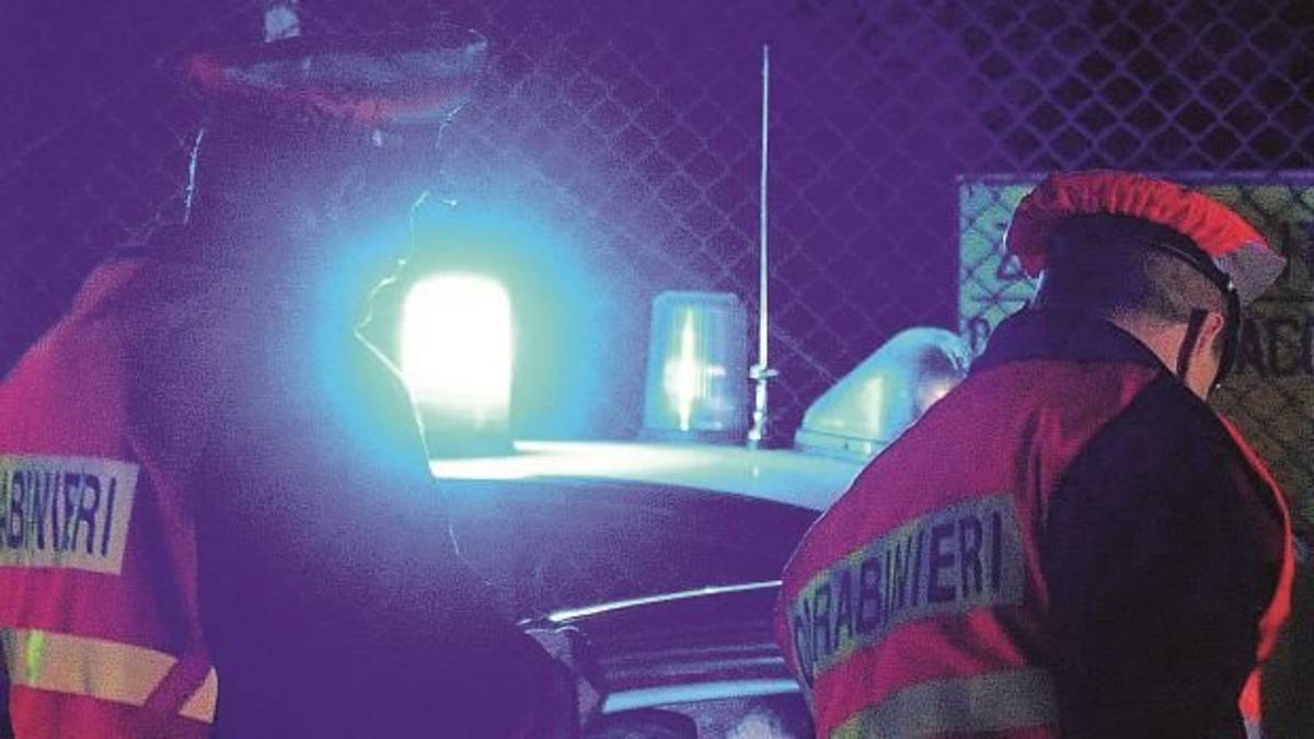 Savignano, ubriaco in fuga sull'Emilia arrestato dopo aver speronato i carabinieri