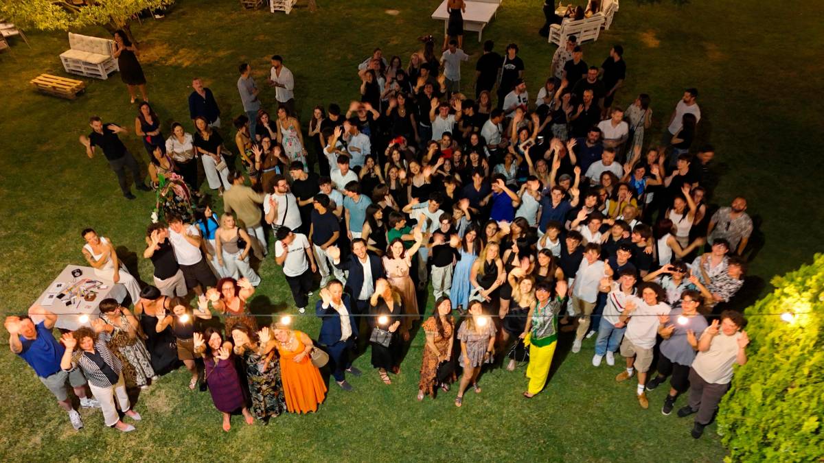 La foto di gruppo della festa