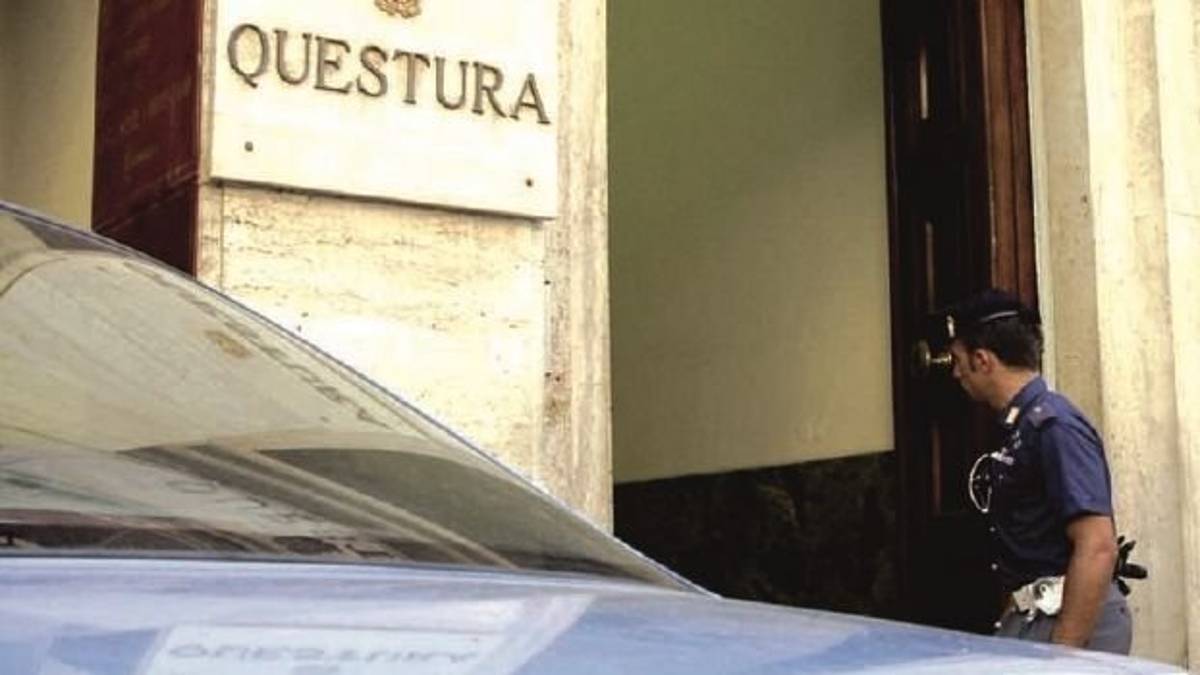 Rimini, Picchiata e minacciata dall’ex: ho paura. Ma polizia li ritrova di nuovo insieme