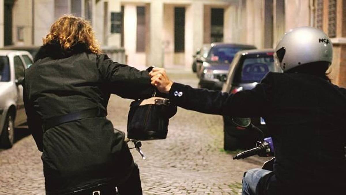 Ravenna, scoperto lo scippatore seriale dei lidi tra Cervia e Marina