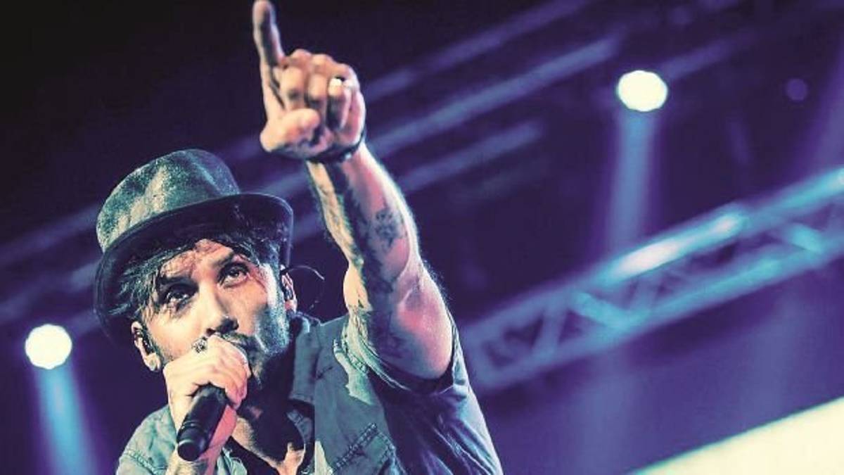 Fabrizio Moro: «Si raggiunge la felicità quando si lotta per un sogno, vivendo»