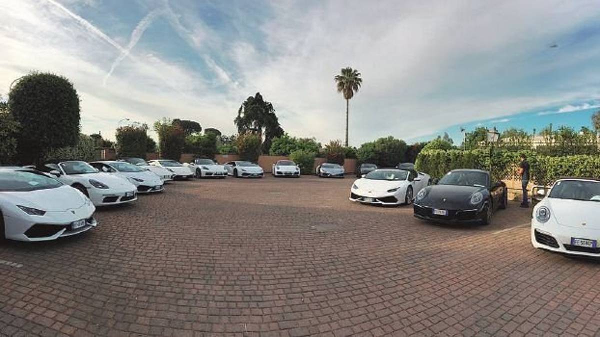 Il noleggiatore di sogni:auto di extra lusso,yacht, elicotteri e chalet