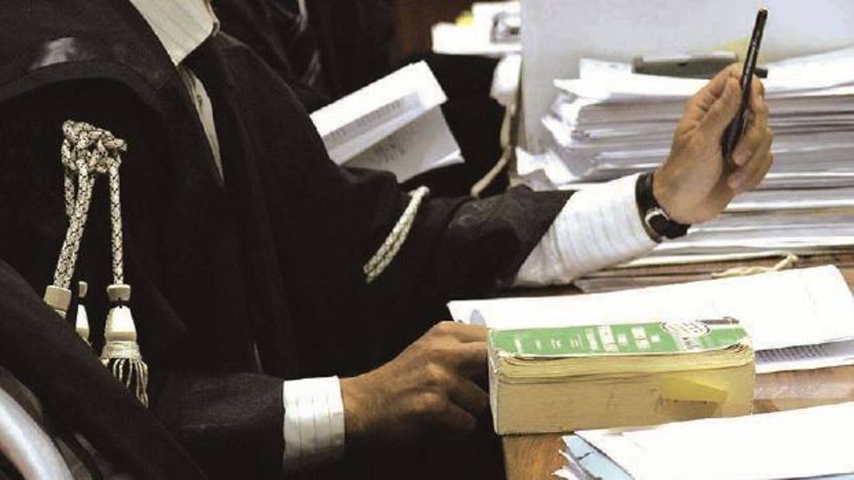 Forlì, processo per ricettazione: assolto commercialista
