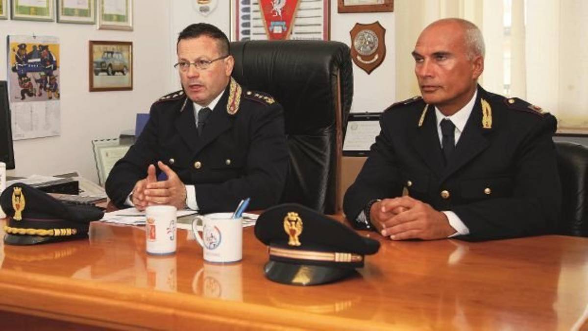 Rapine in tre farmacie in due settimane: dietro le sbarre il “palo” di una banda