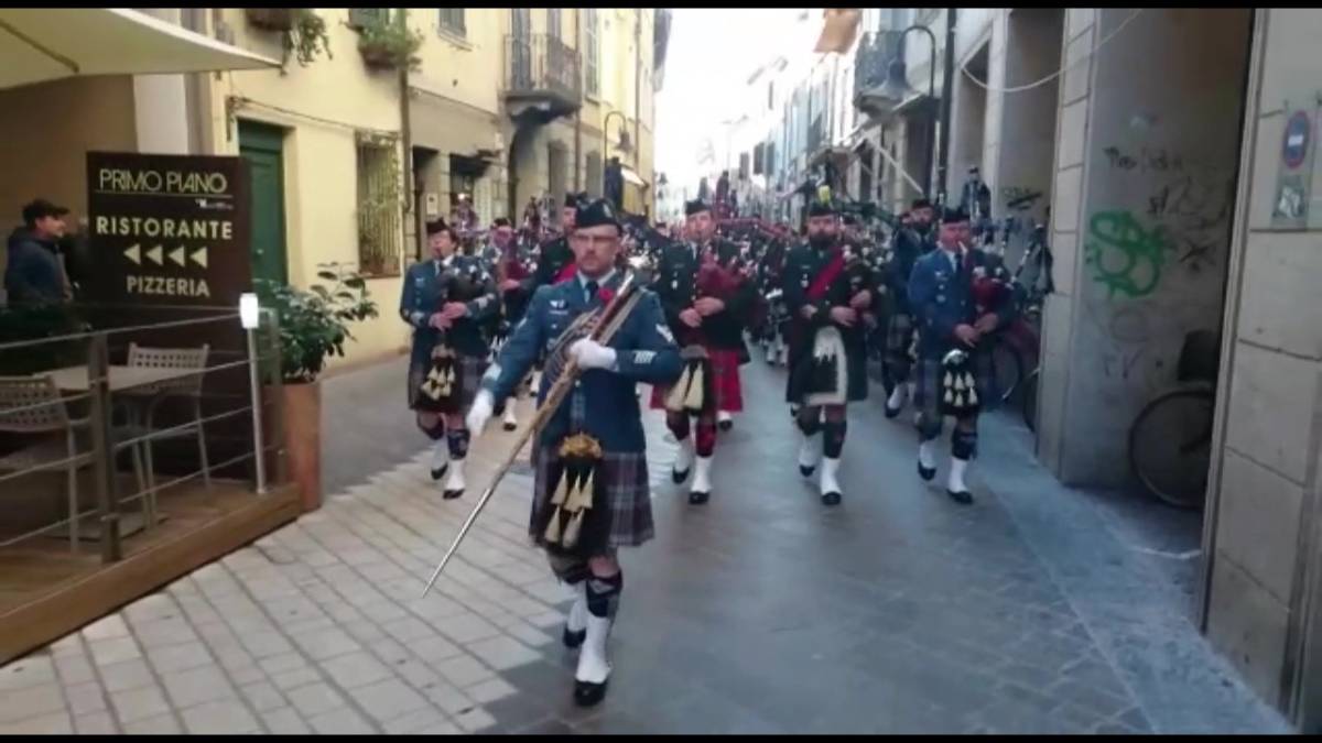 Dal Canada a Ravenna per la Liberazione. Corteo in musica - VIDEO