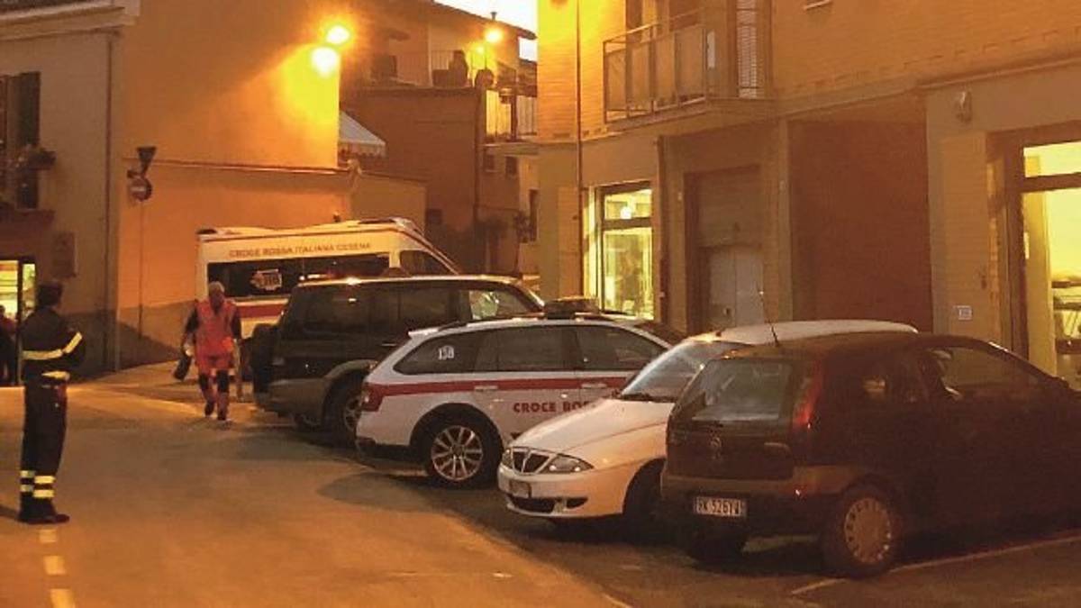 Cesena, ferita da tre giorni: salvata in extremis. Si indaga su quanto accaduto in casa