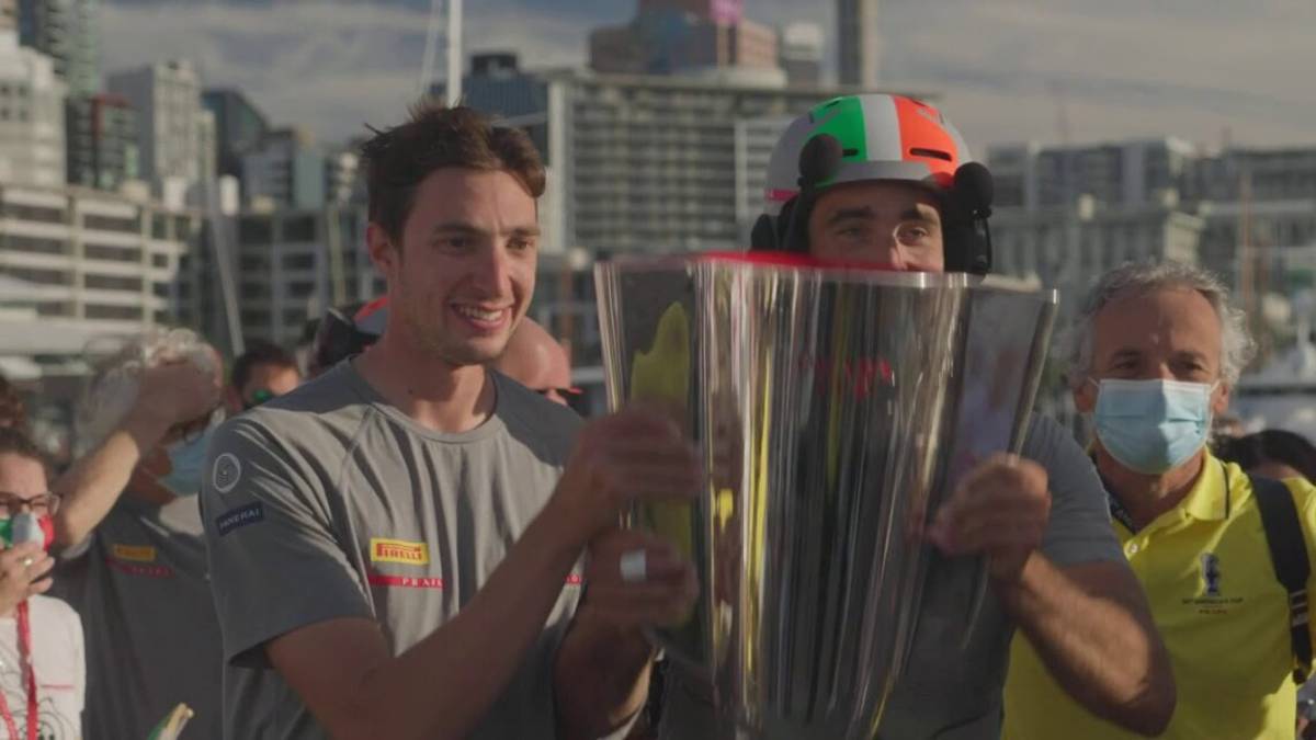 Luna Rossa, vittoria e festa di un team VIDEO