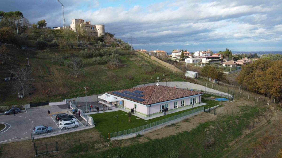 Inaugurata da Bonaccini la nuova scuola a Montenovo di Montiano