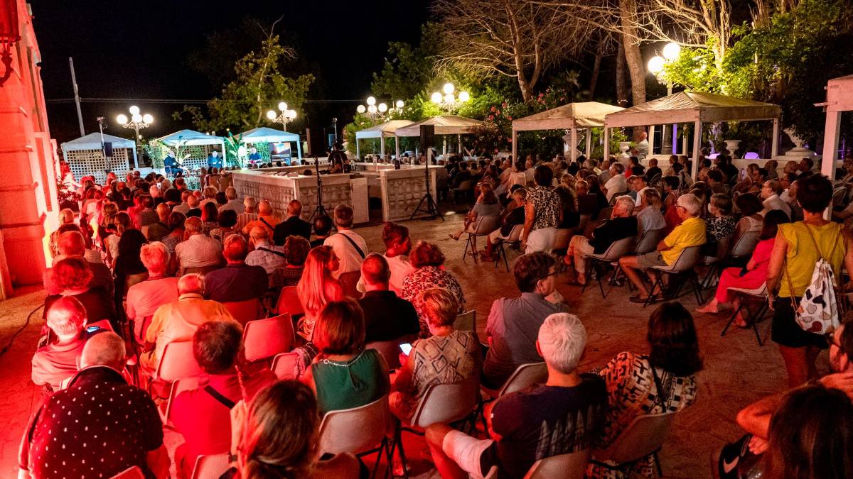 Il cardinale Zuppi a Riccione: “I conflitti si risolvono con il diritto, non con le armi”