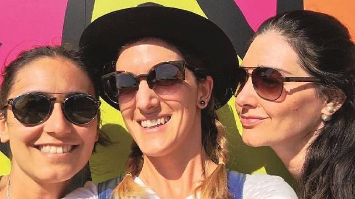 Dai vestitini in fibra di latte donazione alle Neonatologie