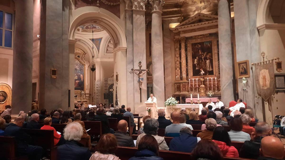 La chiesa gremita
