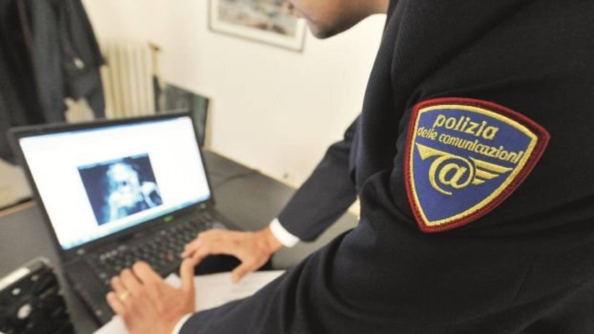 Cameriere adesca ragazzini sui social: arrestato per pedo-pornografia on-line