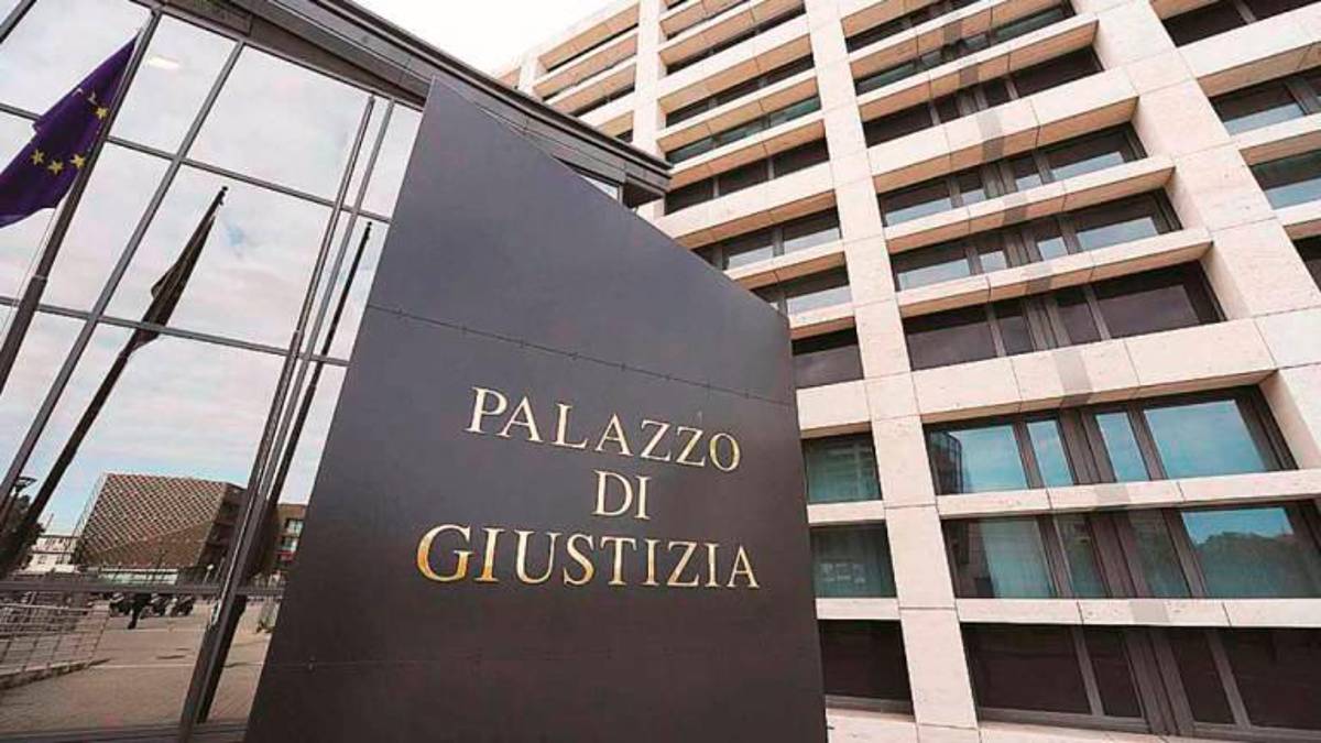 Rimini. Travolto da un furgone mentre è fermo in scooter: al motociclista oltre 89mila euro di risarcimento