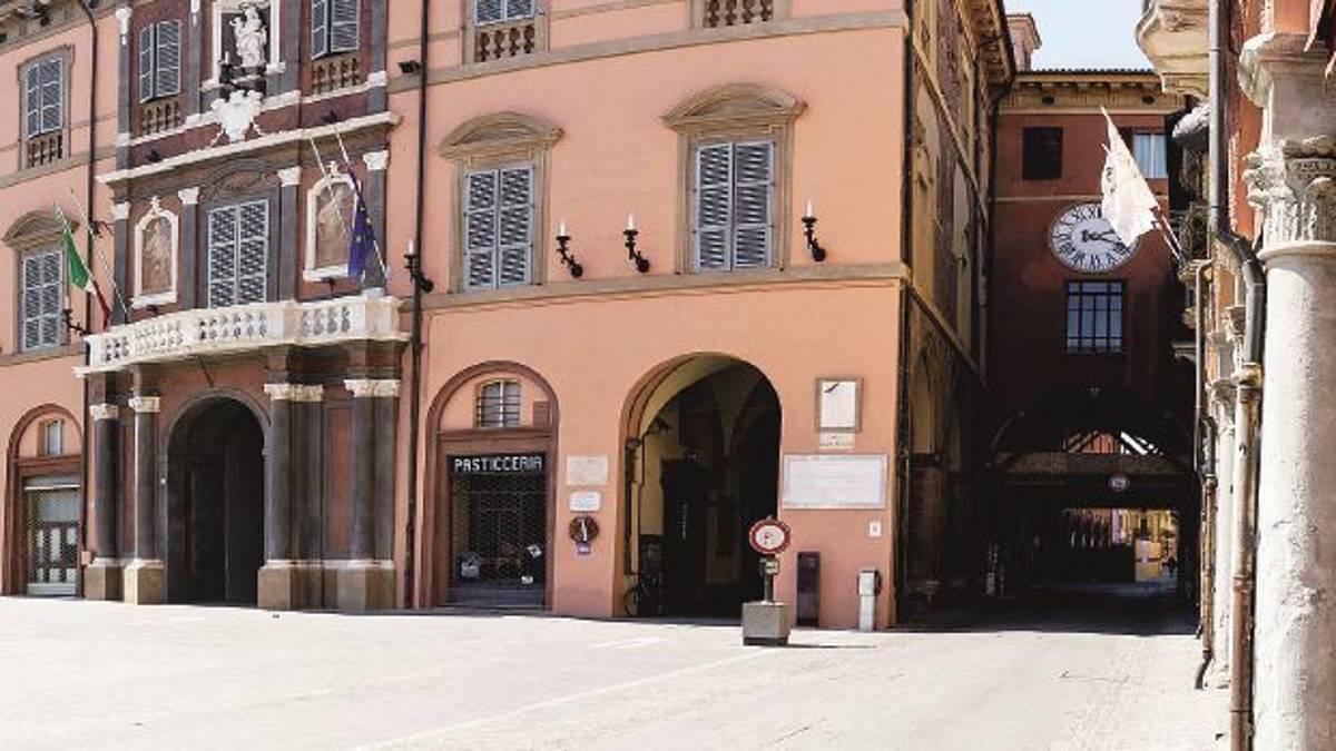 È l’assessore Roi il “Paperone” tra i politici di Imola