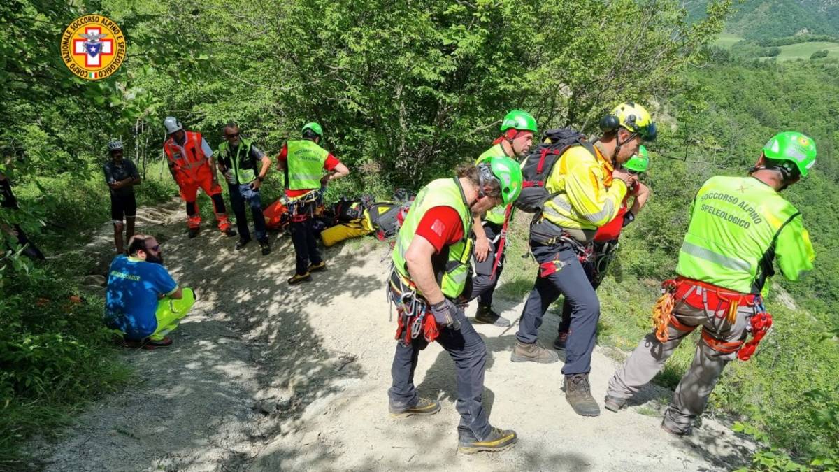 Premilcuore, cade nel dirupo: ferito ciclista