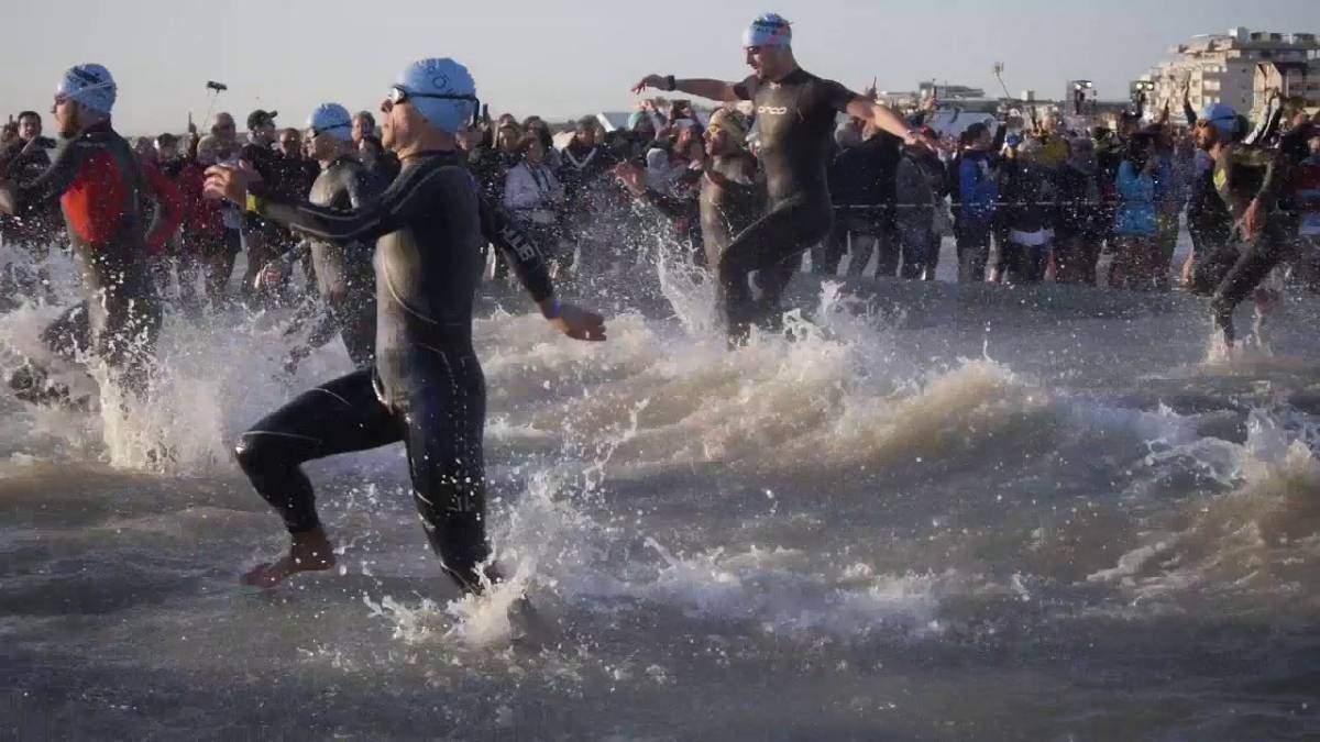 La carica dei 3mila all'Ironman di Cervia - VIDEO