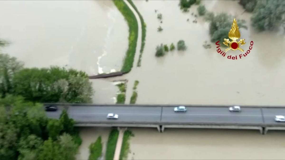 I danni provocati a Cesena dall'esondazione del fiume Savio - VIDEO