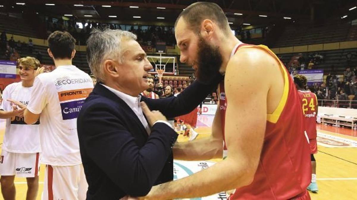 Dopo Ferragosto, tutti a canestro: domani si parte con Forlì e Ravenna