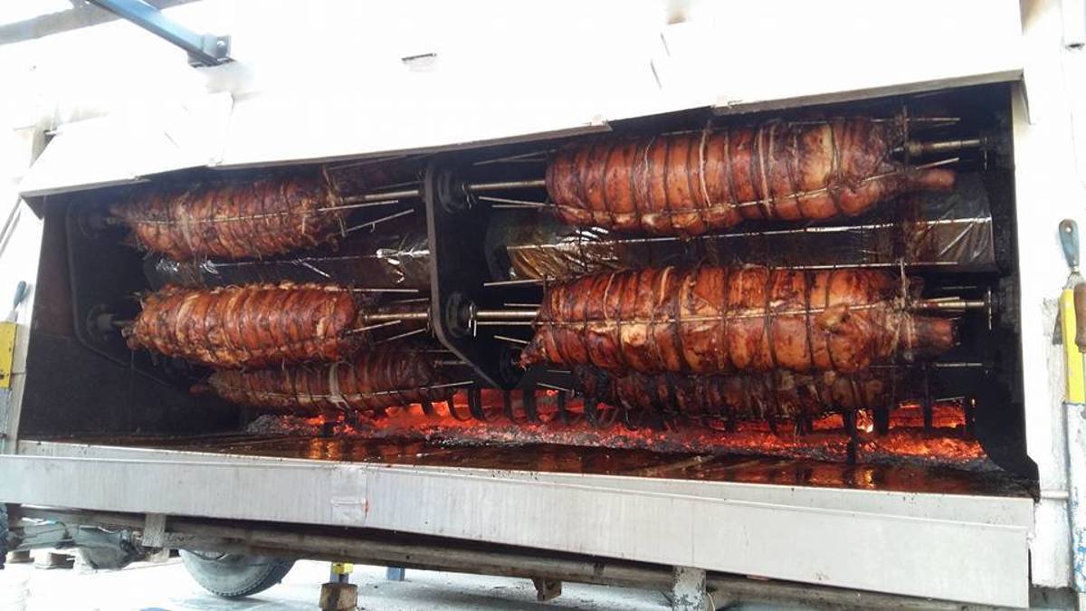 Lavezzola, alla sagra della porchetta e del tortellino c'è anche il Porquito cocktail bar