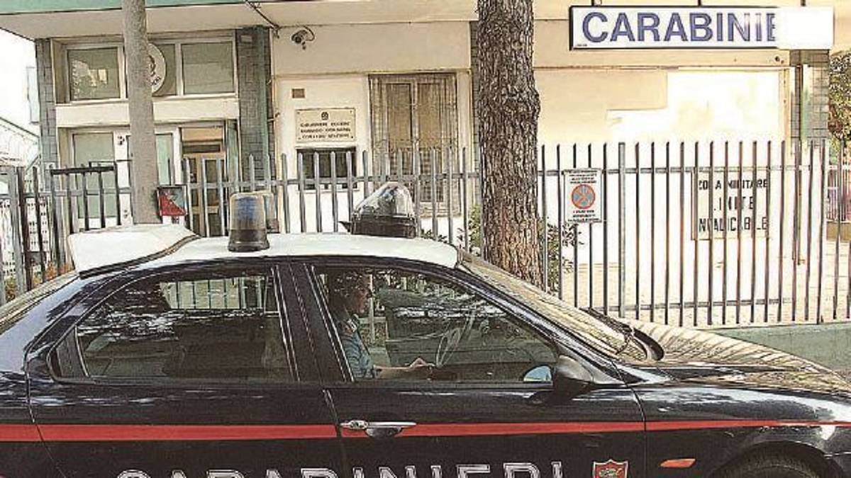 Paga una casa per le vacanze ma trova un campo nomadi
